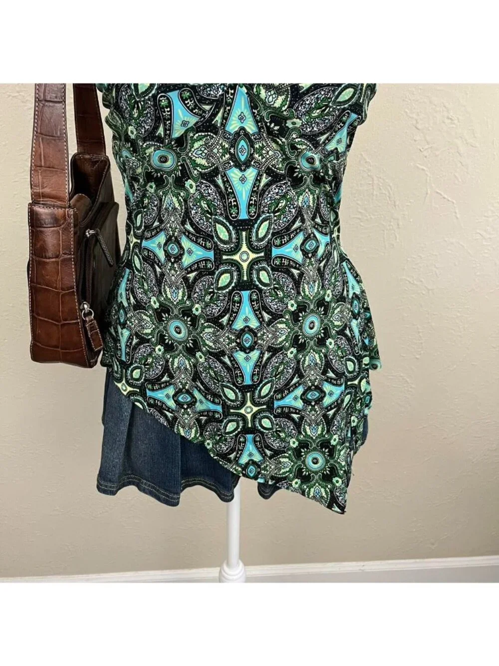 y2k green blue abstract boho whimsical grunge asymmetric cami stretchy top - Picture 3 of 8